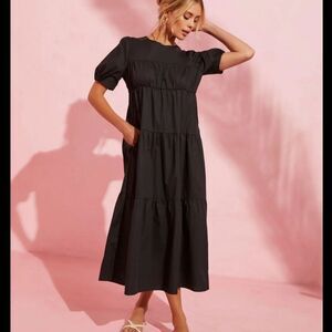 BLACK TIERED MAXI DRESS